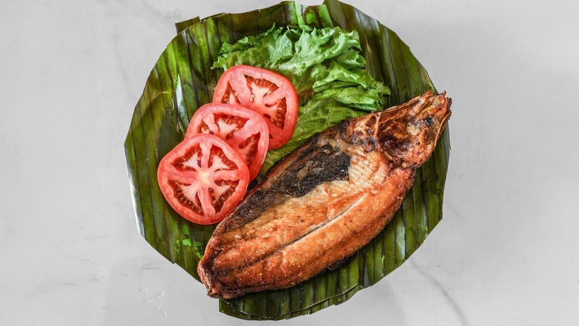 Daing Na Bangus (Fried Milkfish).